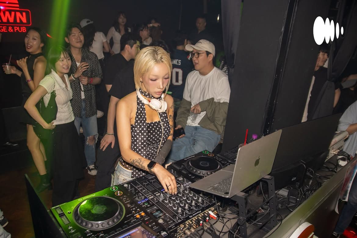 90s to 20s K-POP Night 행사 현장 사진 1
